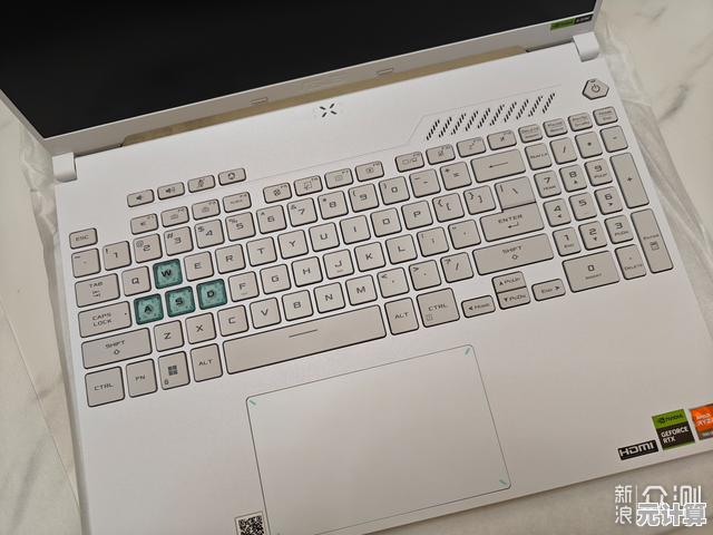 键盘性能全面检测工具，助您精准评估打字效率与手感体验