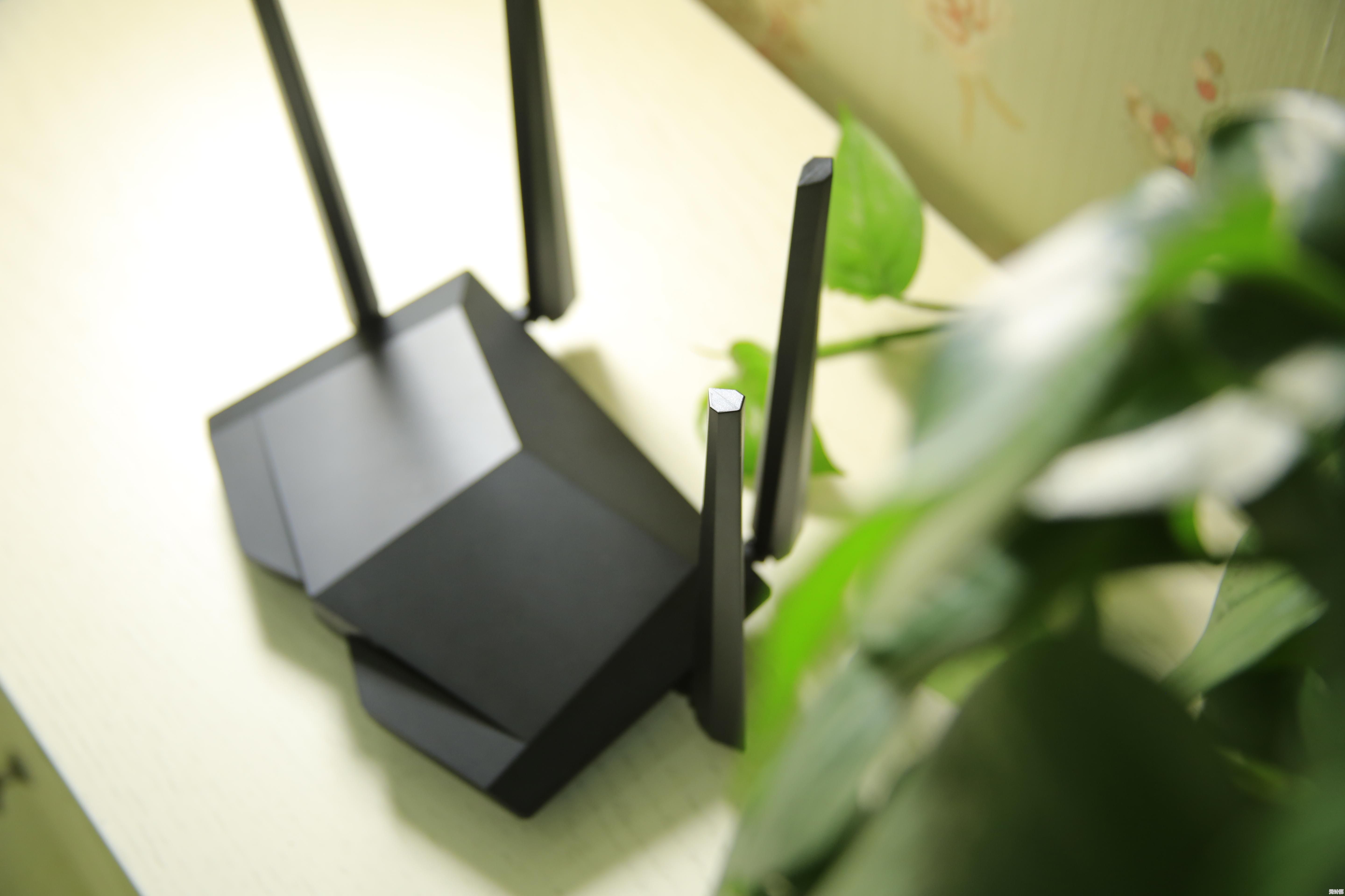 选择腾达路由器,畅享高速稳定的家庭网络连接解决方案 选择腾达路由器,畅享高速稳定的家庭网络连接解决方案