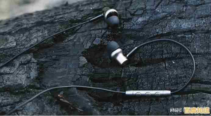 体验高音质电脑耳机,沉浸于纯净音乐之中,感受每一处细节 体验高音质电脑耳机,沉浸于纯净音乐之中,感受每一处细节